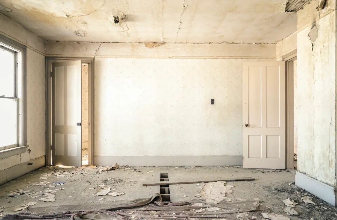 Waste disposal crew managing a cleanout project in Tiptonville